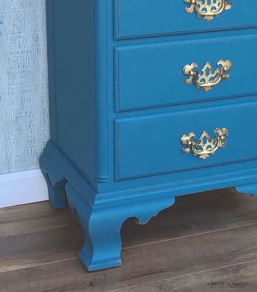 Chalk Painted Nightstand Makeover