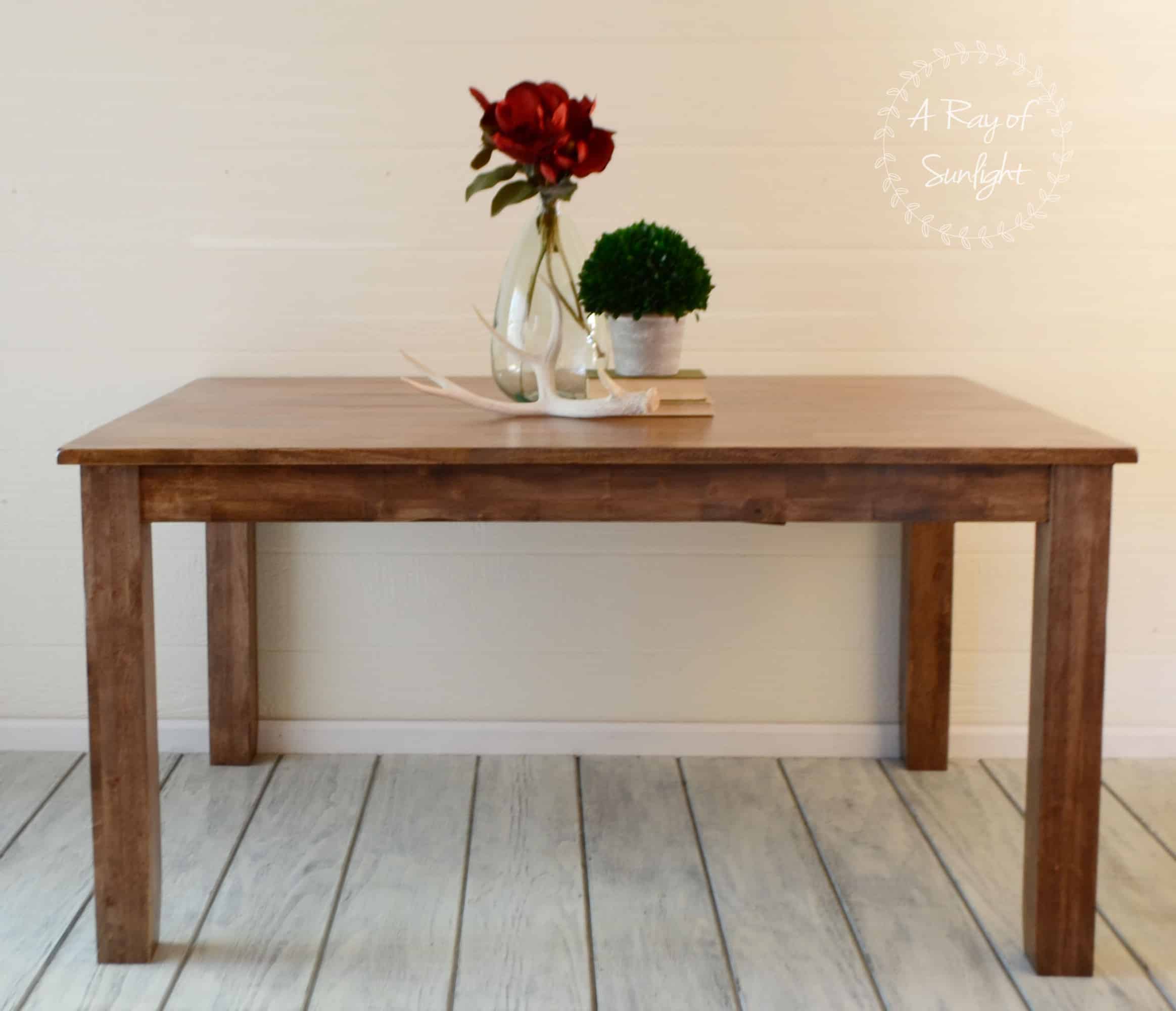 How to Strip a Kitchen Table