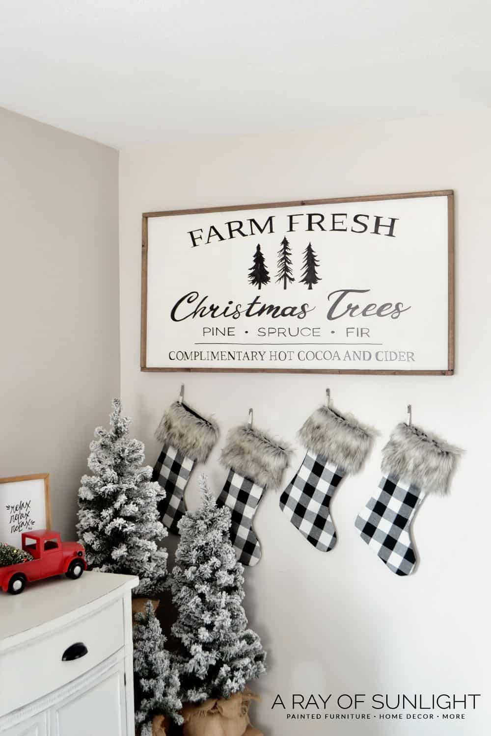 DIY Farm Fresh Christmas Tree Sign: with FREE Template