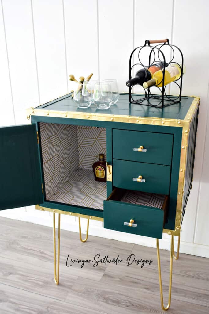 Trunk turned bar station with open drawers