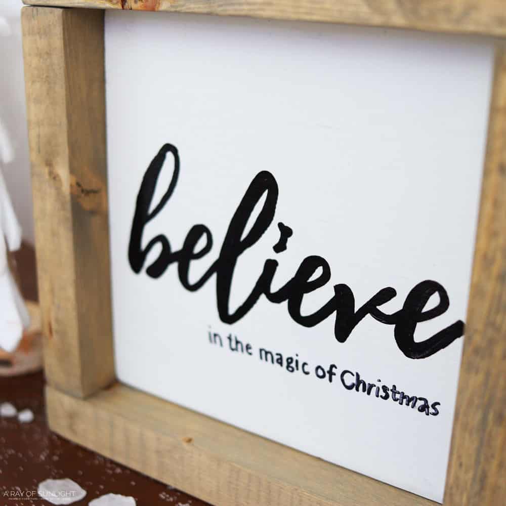 believe in the magic of Christmas sign