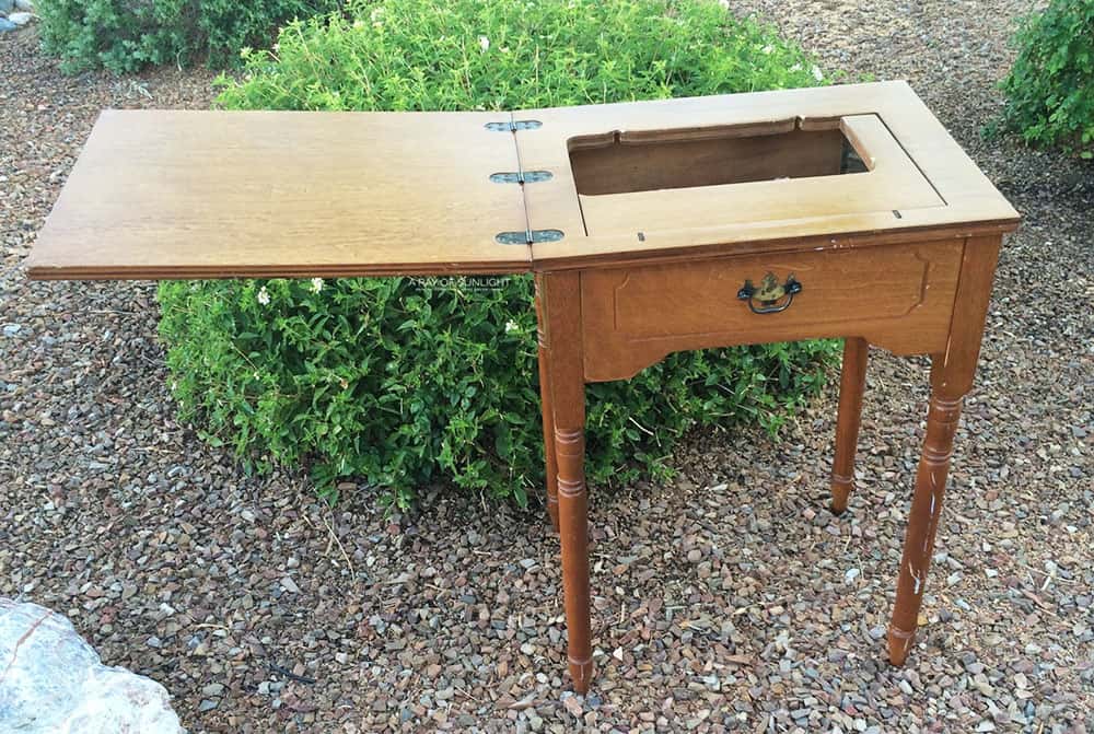 sewing table with top lid open