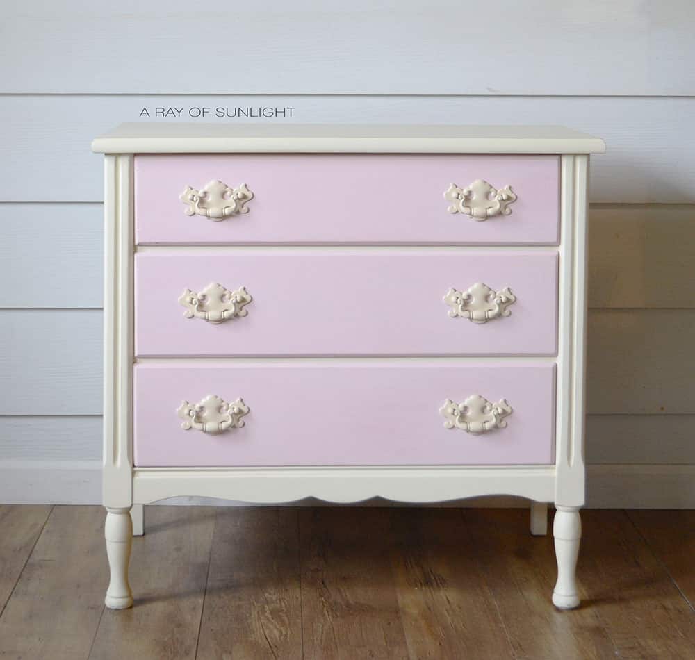 pink and cream painted 3 drawer dresser with turned legs