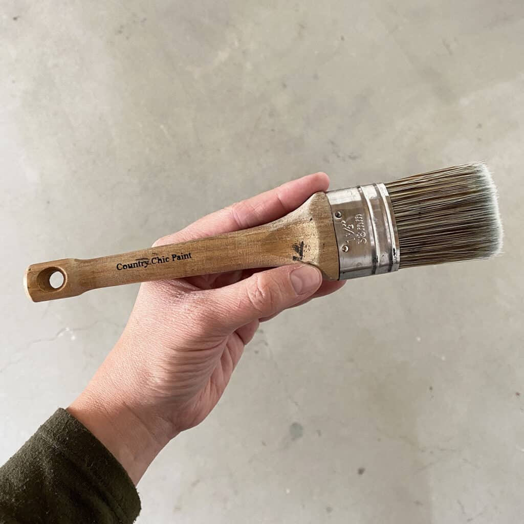 A Country Chic Oval shaped paint brush