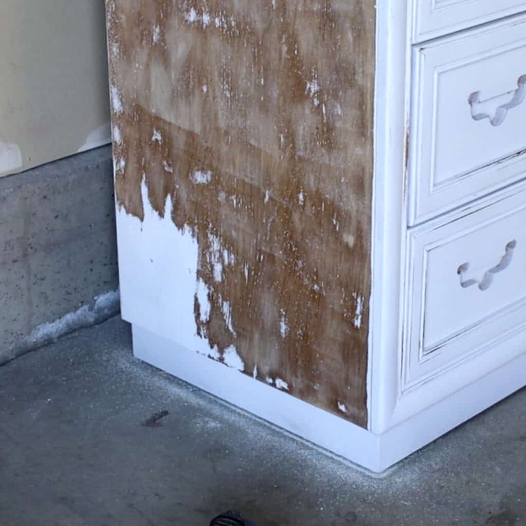 how much paint was left over after sanding for 5 minutes