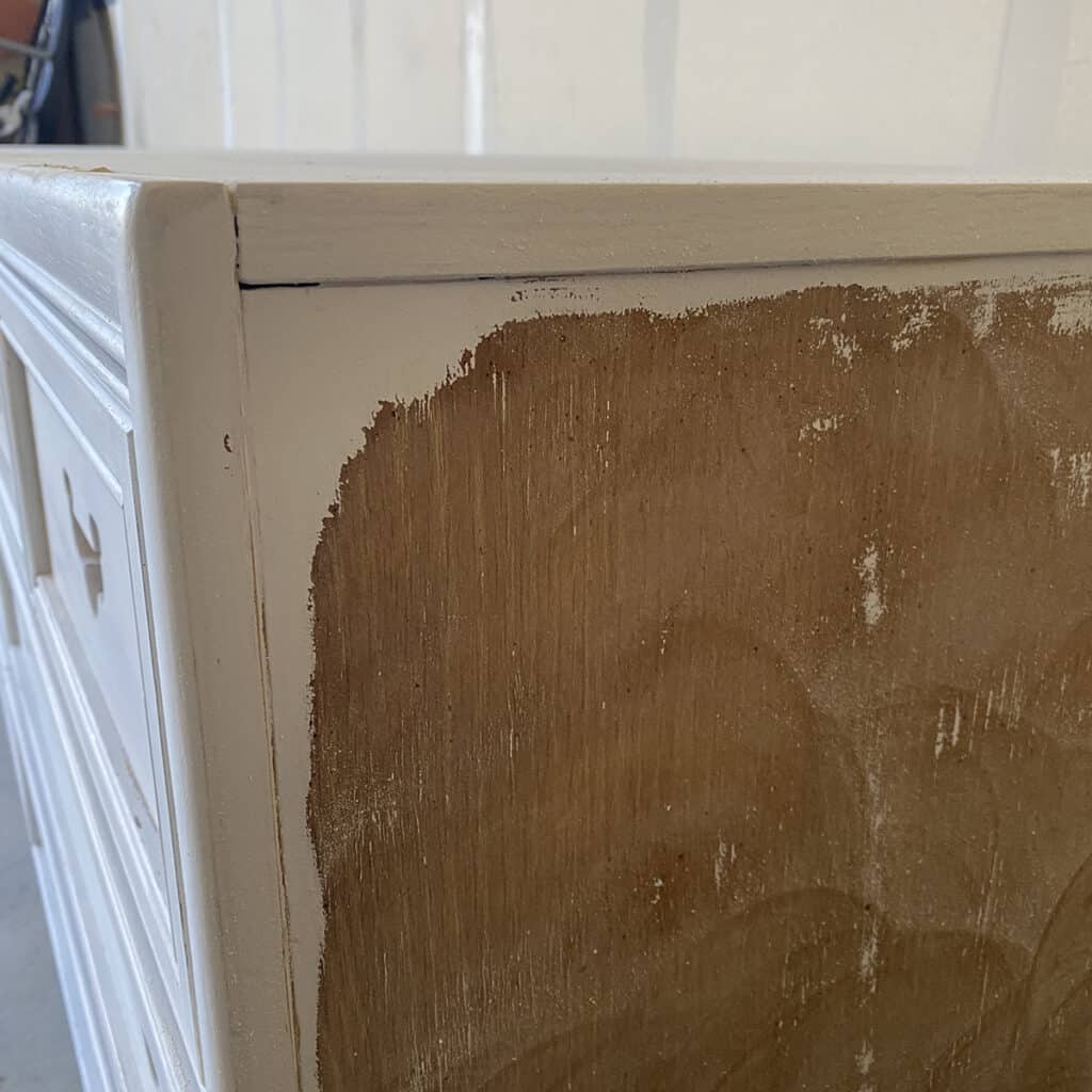 how much paint was left after sanding for 5 minutes