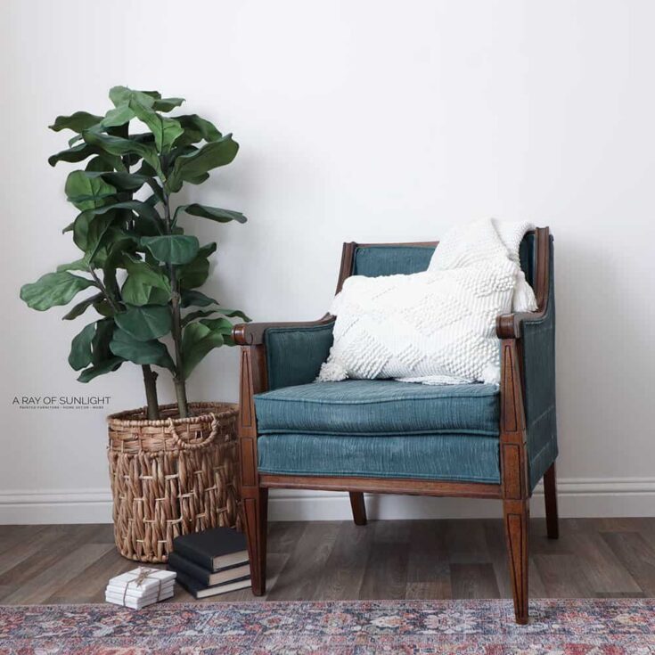 chalk painted fabric chair after the makeover
