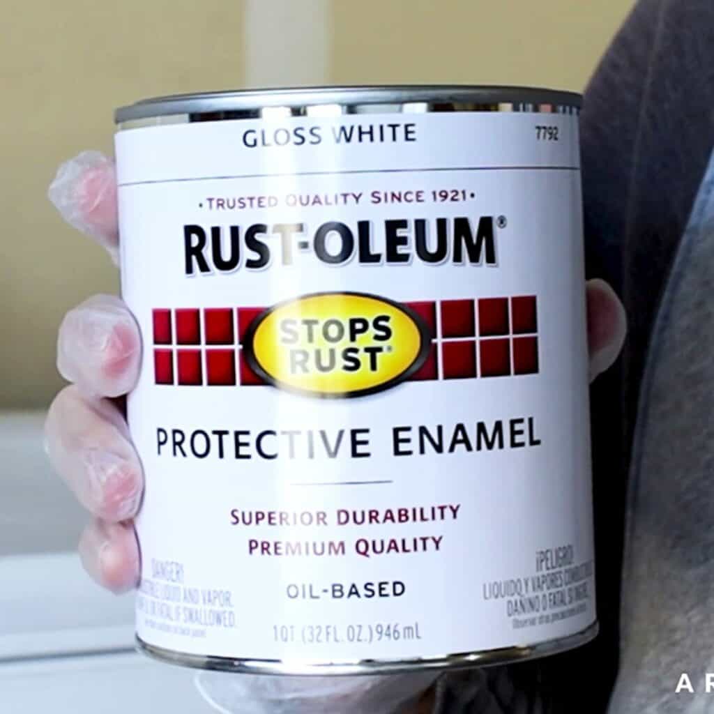 can of rustoleum protective enamel