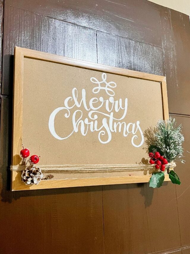 Merry Christmas Wall Sign Story
