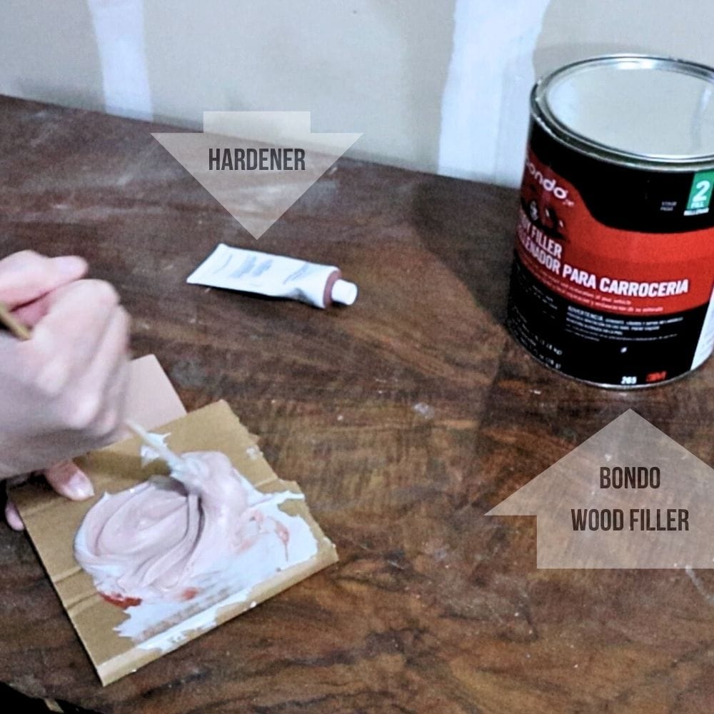 photo of mixing bondo wood filler and hardener