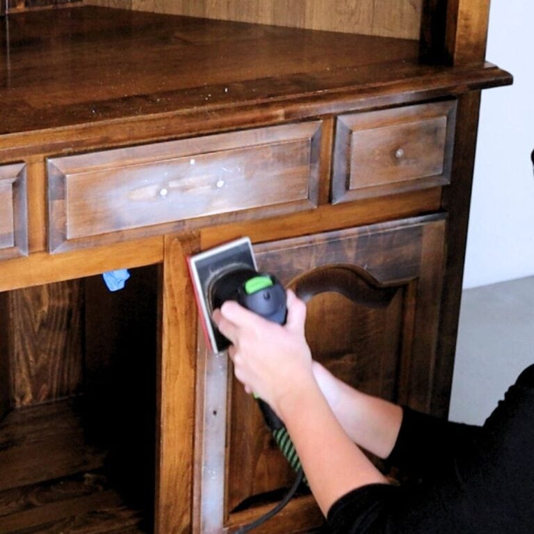 How to Paint Wooden Furniture