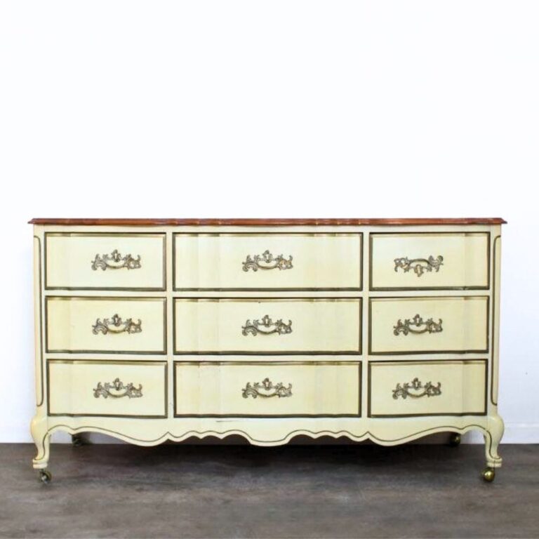 Photo of French Provincial Dresser before the makeover