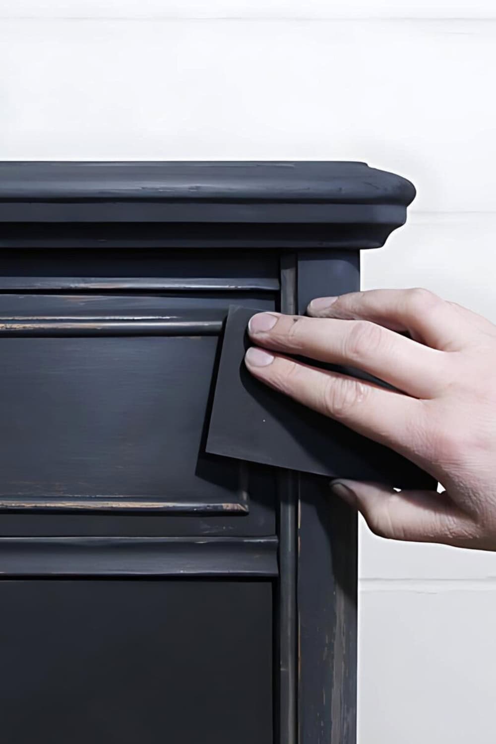 Picture of How To Distress Chalk Paint