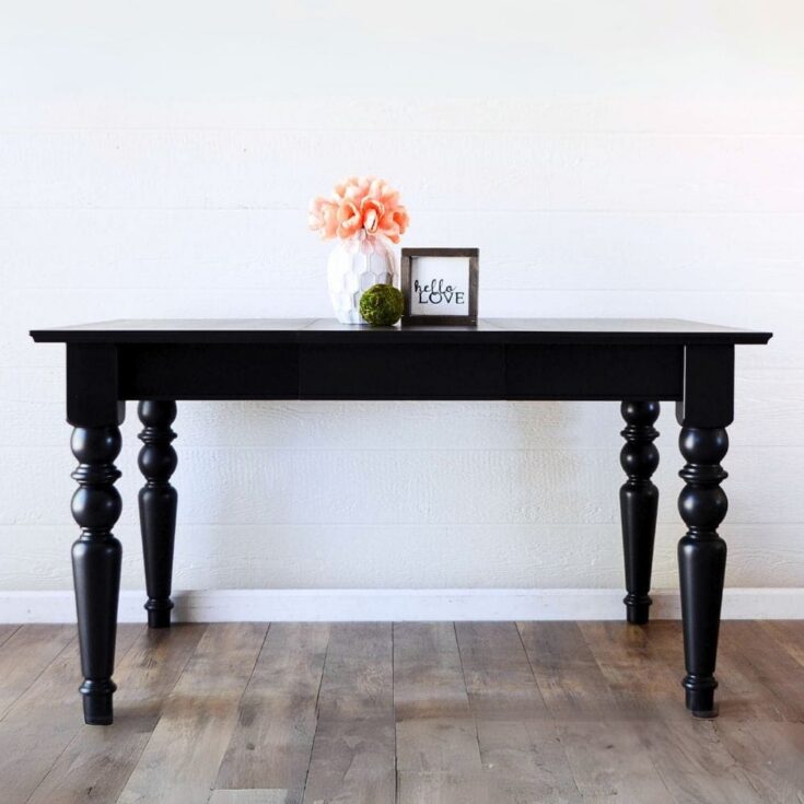 Image for Painting a Kitchen Table with Chalk Paint