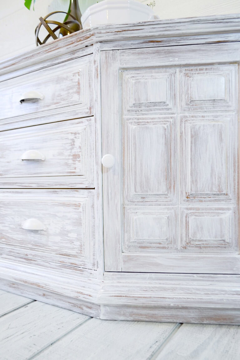 White Wash Furniture With Chalk Paint